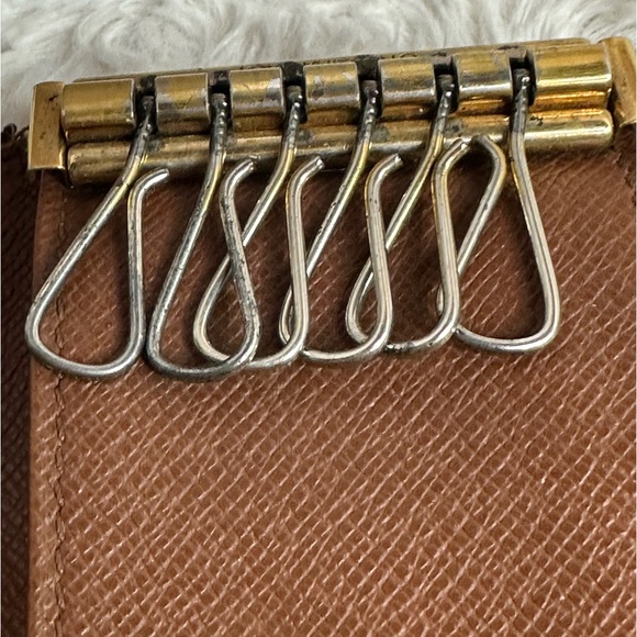 Louis Vuitton Monogram Multicles 6 Key Ring Wallet - Picture 5 of 6